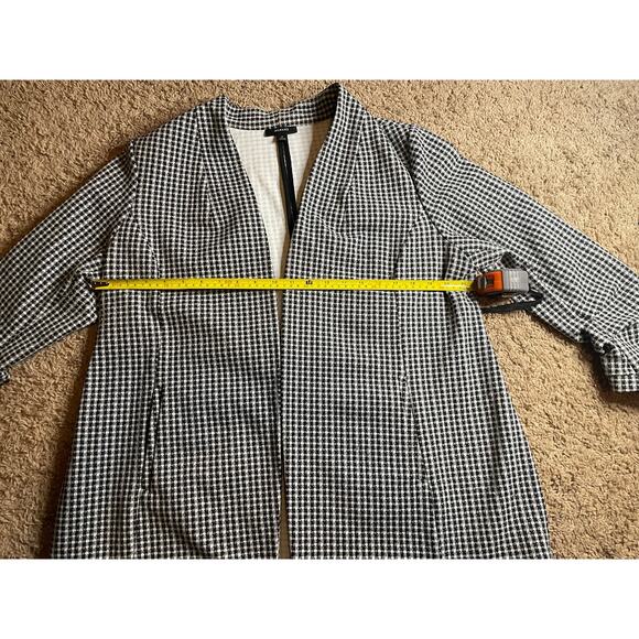 Alfani Collarless Open Front Blazer - Size 1X.*** - Picture 5 of 7